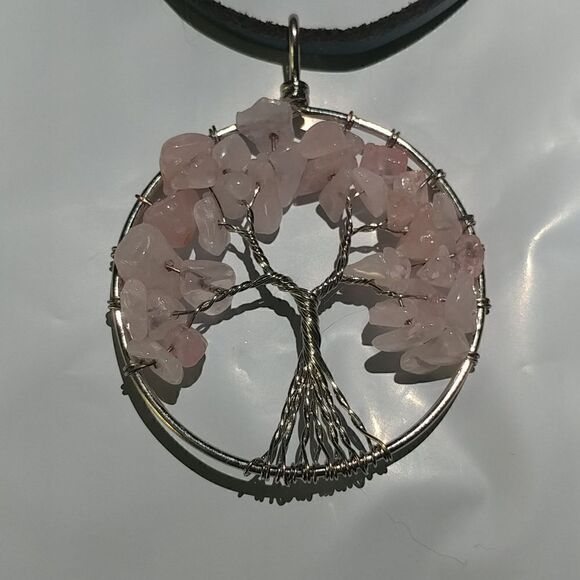 NWOT Tree Of Life Necklace - Picture 4 of 4